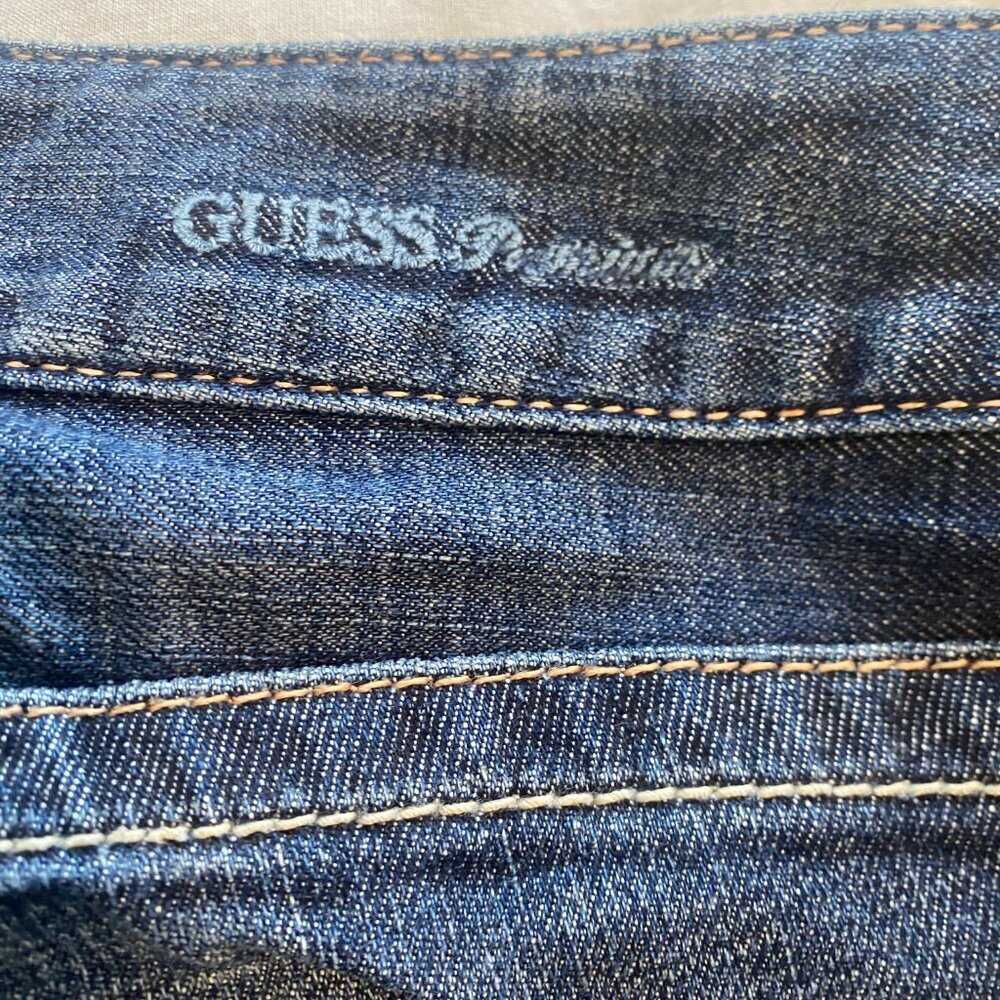 Vtg Guess Premium Y2K Denim Flare Leg Dark Wash Mid Rise Low Rise Jeans Size 31 - Picture 7 of 16